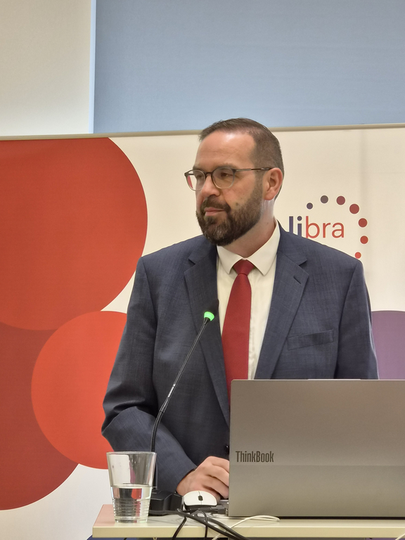 Gordon Hoffmann Minister f&uuml;r Bildung, Jugend und Sport Brandenburg